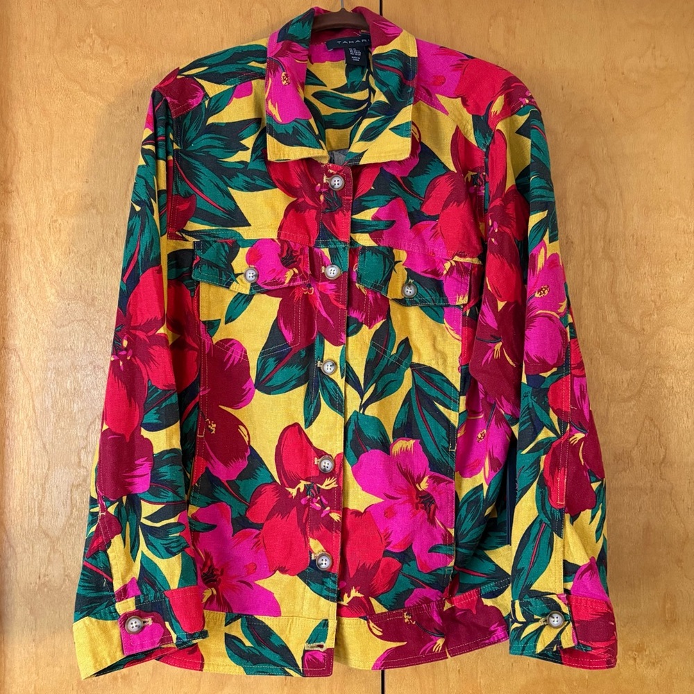 NWT! Tahari Multicolor Floral Garment